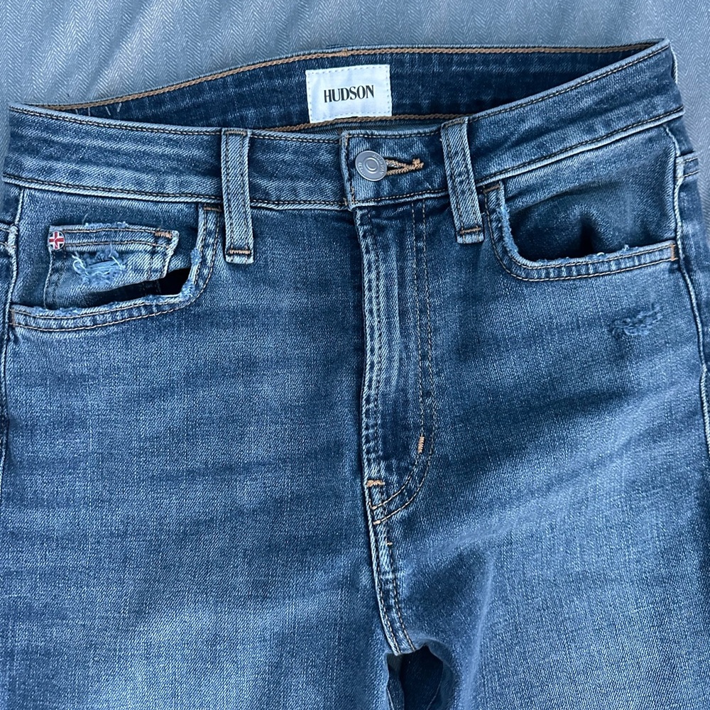 Brand new no tags Hudson Jeans size 25 bell bottoms